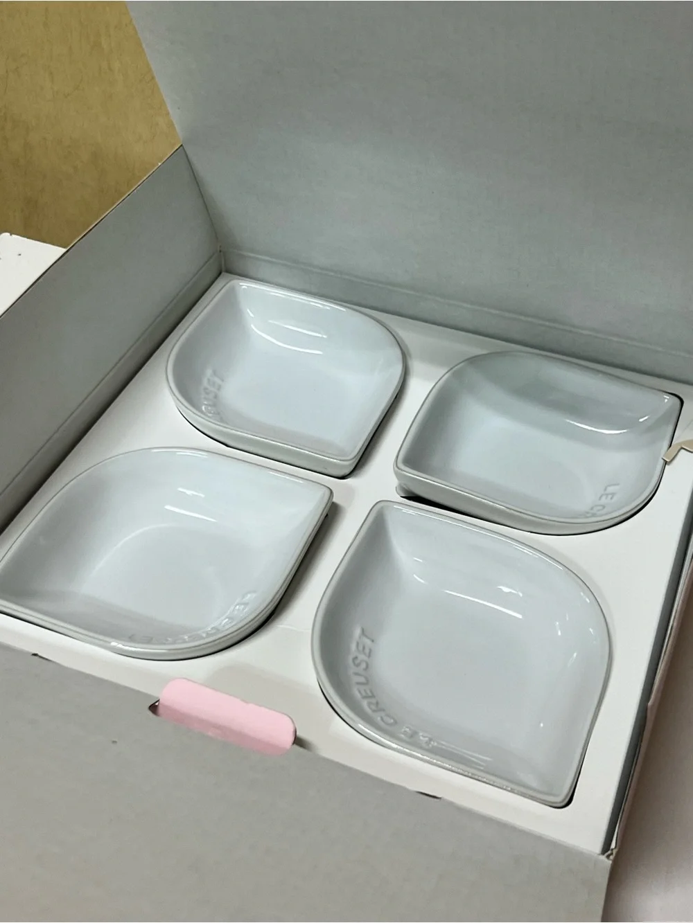 Le Creuset Stoneware Petal Dish set of 4